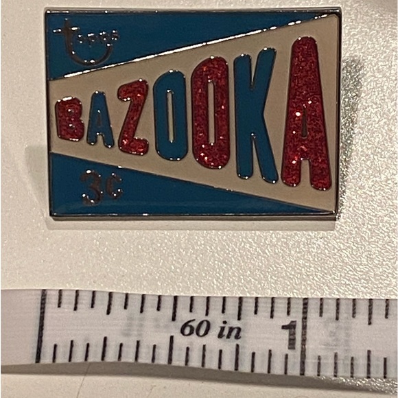💥HP💥Coach Bazooka Pin💥HP💥 - Picture 2 of 4